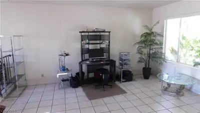 6600 Pickford Lane Living Room