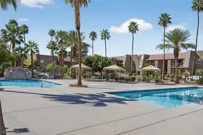 5041 RIVER GLEN Drive 94 Pool