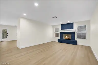 1220 Triumph Court Living Room
