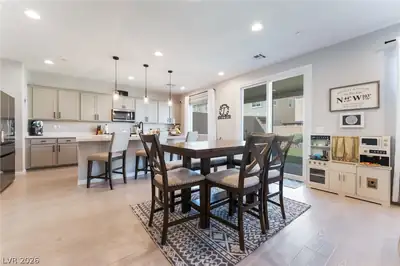 10400 Sadie Blake Avenue Dining Area