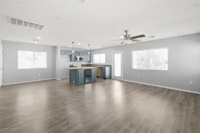 10883 Hawthorne Berry Street Living Room