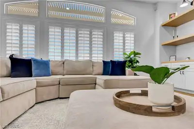 9155 Cimarron River Court Living Room