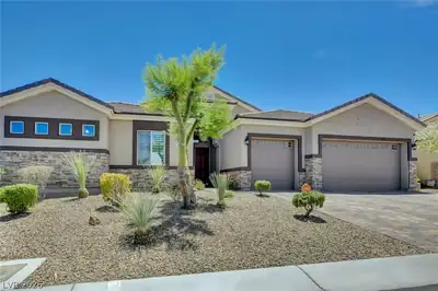 9155 Cimarron River Court Las Vegas, NV 89149