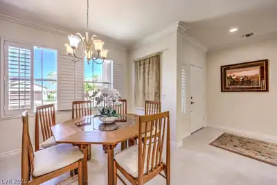 3059 Canal Walk Road Dining Area