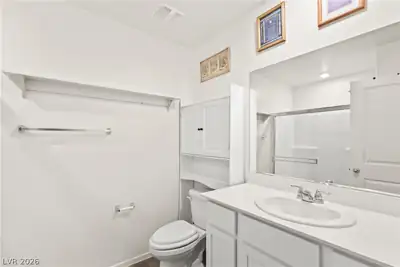 2554 Petunia Garden Avenue Primary Bathroom