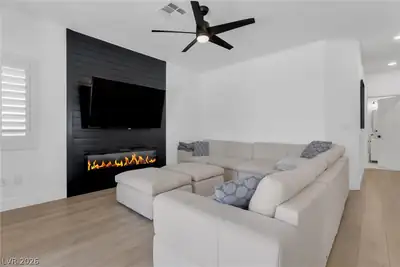 337 Teal Ridge Hills Drive Living Room