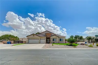 1461 Lake Valley Drive, Logandale