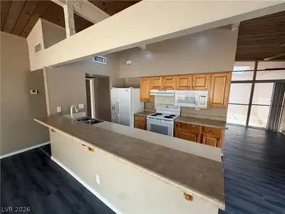 4512 Exposition Avenue Kitchen