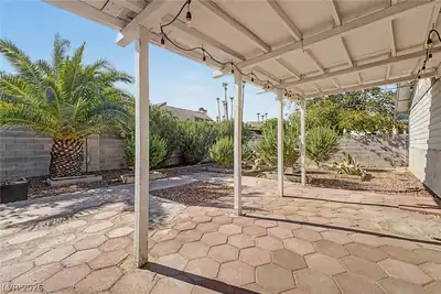 2112 Cameron Street, Las Vegas, NV 89102 Patio