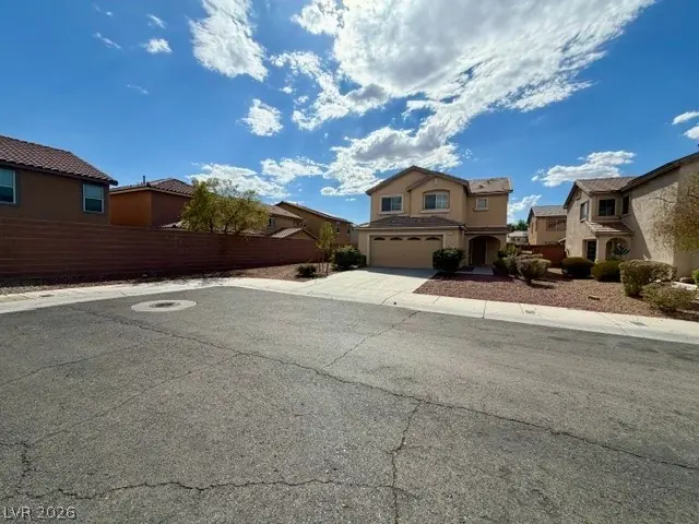 1129 Autumn Grass Street