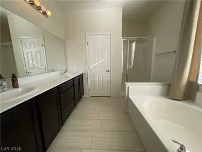 8929 Hull Bay Avenue Primary Bathroom