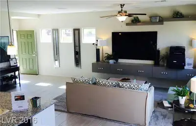 8929 Hull Bay Avenue Living Room