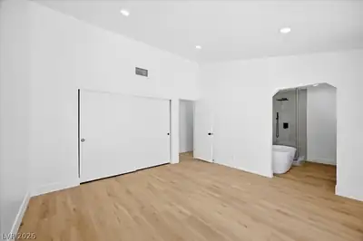 1707 Foxglove Drive Primary Bedroom