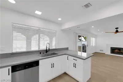 4687 Hackamore Drive Kitchen