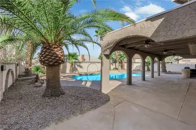 4687 Hackamore Drive Patio