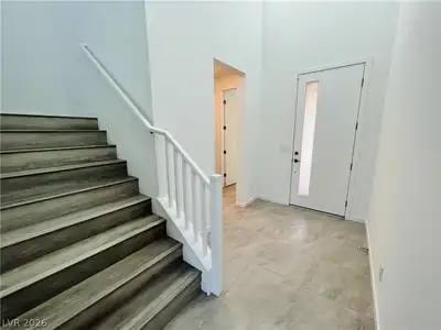 758 Spirit Lake Street Entrance Foyer
