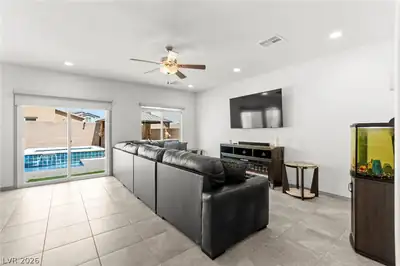 950 Willow Berry Avenue Living Room