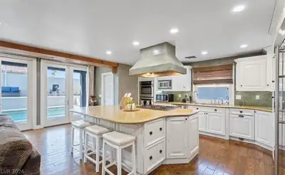 9506 Teton Diablo Avenue Kitchen