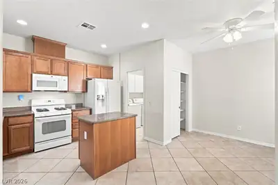 8852 Regatta Bay Place Kitchen