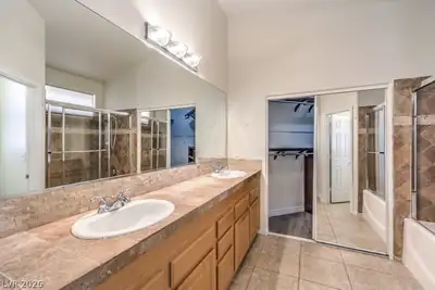 3034 Paseo Hills Way Primary Bathroom