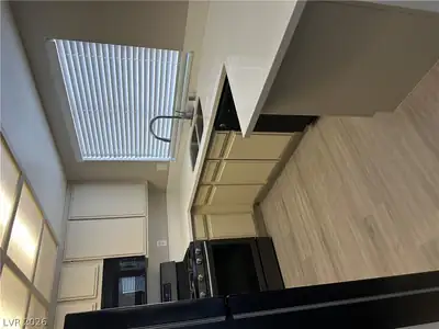 126 Elegante Way Kitchen