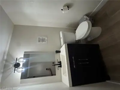 6536 Aberdeen Lane Bathroom