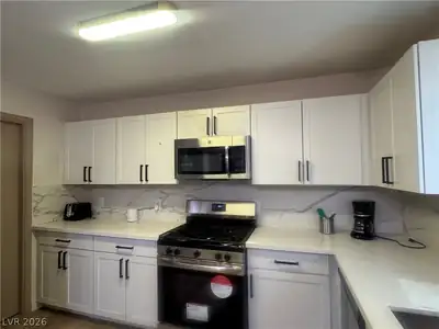 6536 Aberdeen Lane Kitchen