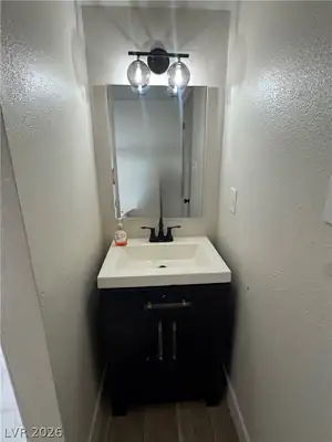 6536 Aberdeen Lane Bathroom