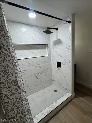 6536 Aberdeen Lane Bathroom
