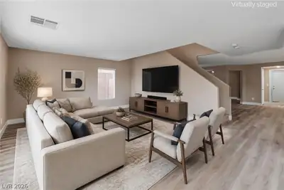 11705 Grotta Azzurra Avenue Living Room