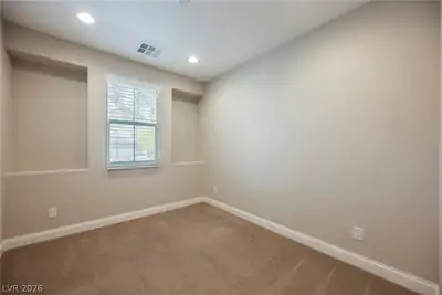 937 Estes Cove Avenue Bedroom