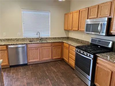 3188 Robins Creek Place 
