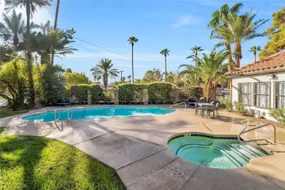 3135 South MOJAVE Road 227, Las Vegas, NV 89121 Pool