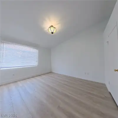 5415 West Harmon Avenue 2166 Bedroom