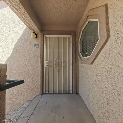 5415 West Harmon Avenue 2166 Entry