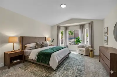 2039 Poppywood Avenue Bedroom