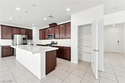 4619 Engage Street Kitchen