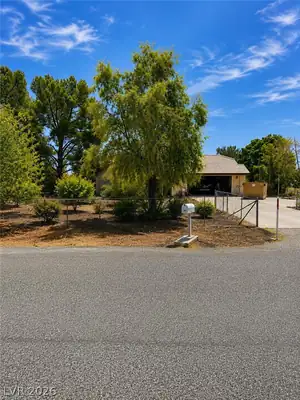 451 Steven Pahrump, NV 89060