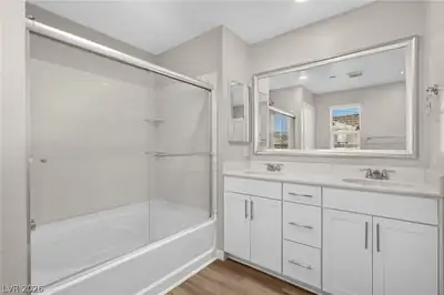 2435 Bellinzona Place Primary Bathroom
