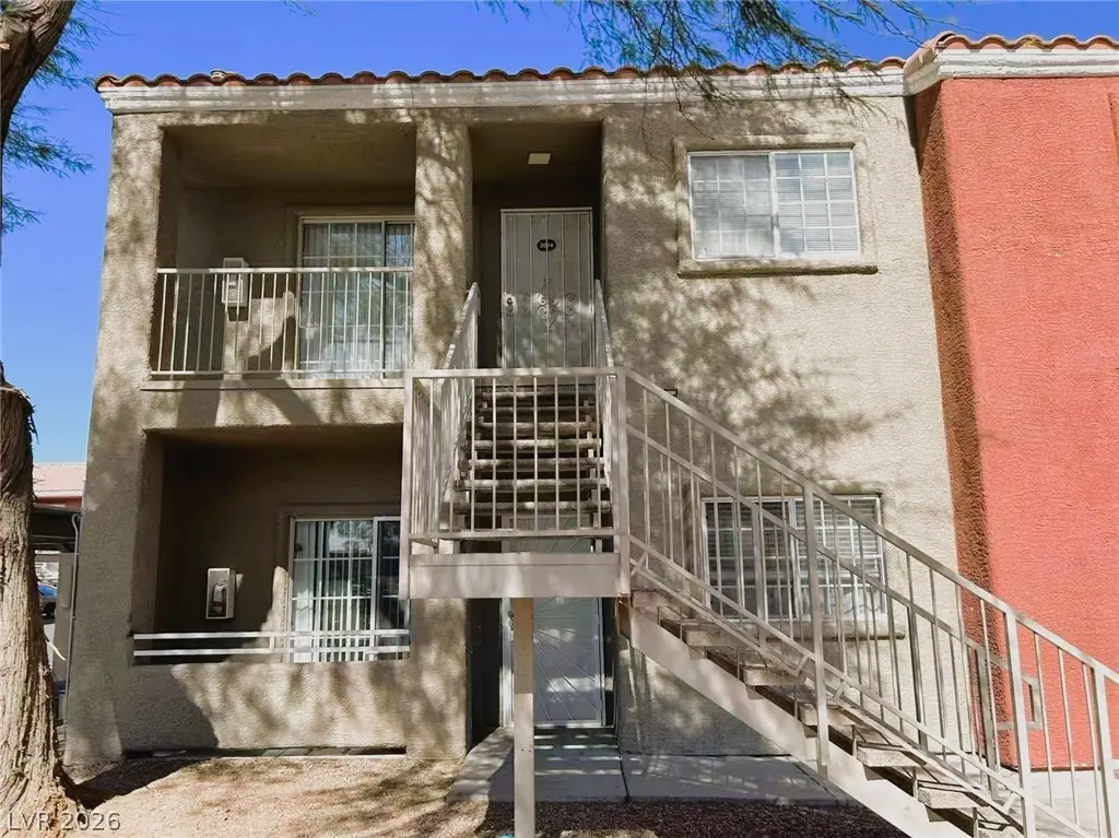 4730 East Craig Road 2094