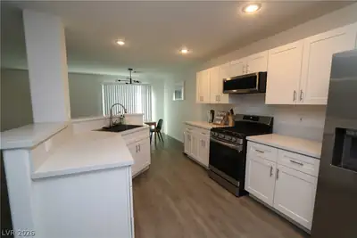 7949 Hollow Pine Street Kitchen
