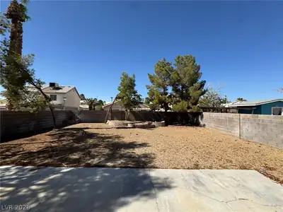 7428 Jockey Avenue Yard