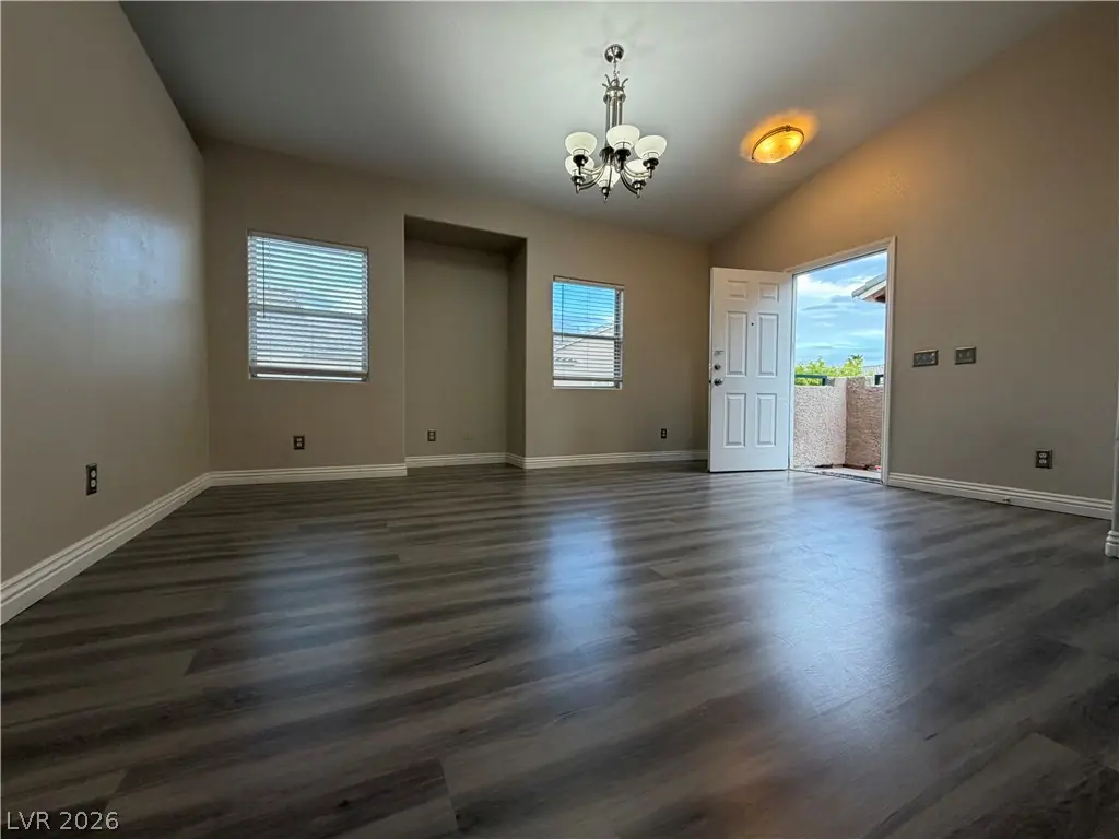 2053 Quarry Ridge Street 201