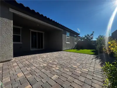 4231 Scarlet Cob Avenue Patio