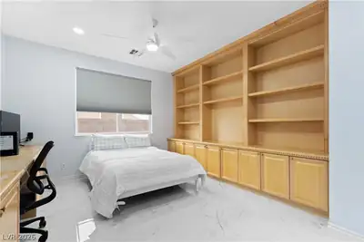 32 Cascade Lake Street Bedroom