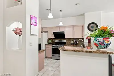5248 Sunny Beach Lane Kitchen