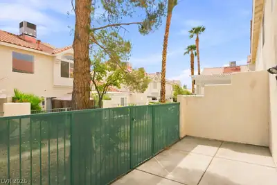 5248 Sunny Beach Lane Patio