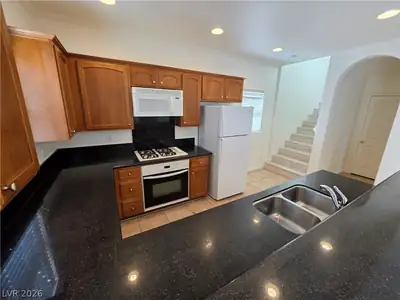 6283 Sunset Spring Avenue Kitchen