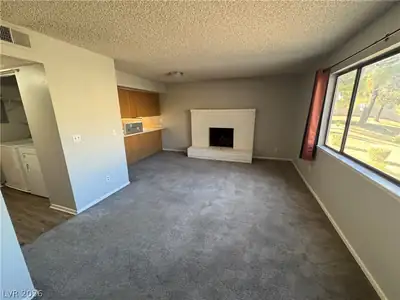 1314 Capri Drive D Living Room