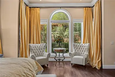 5067 Mountain Foliage Drive Bedroom